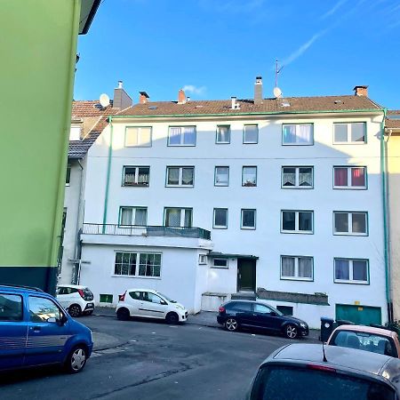 Downtown Apartment By Ninja Spaces - Kingsize-Bett, Kueche, Netflix, Terrasse Wuppertal Exterior photo