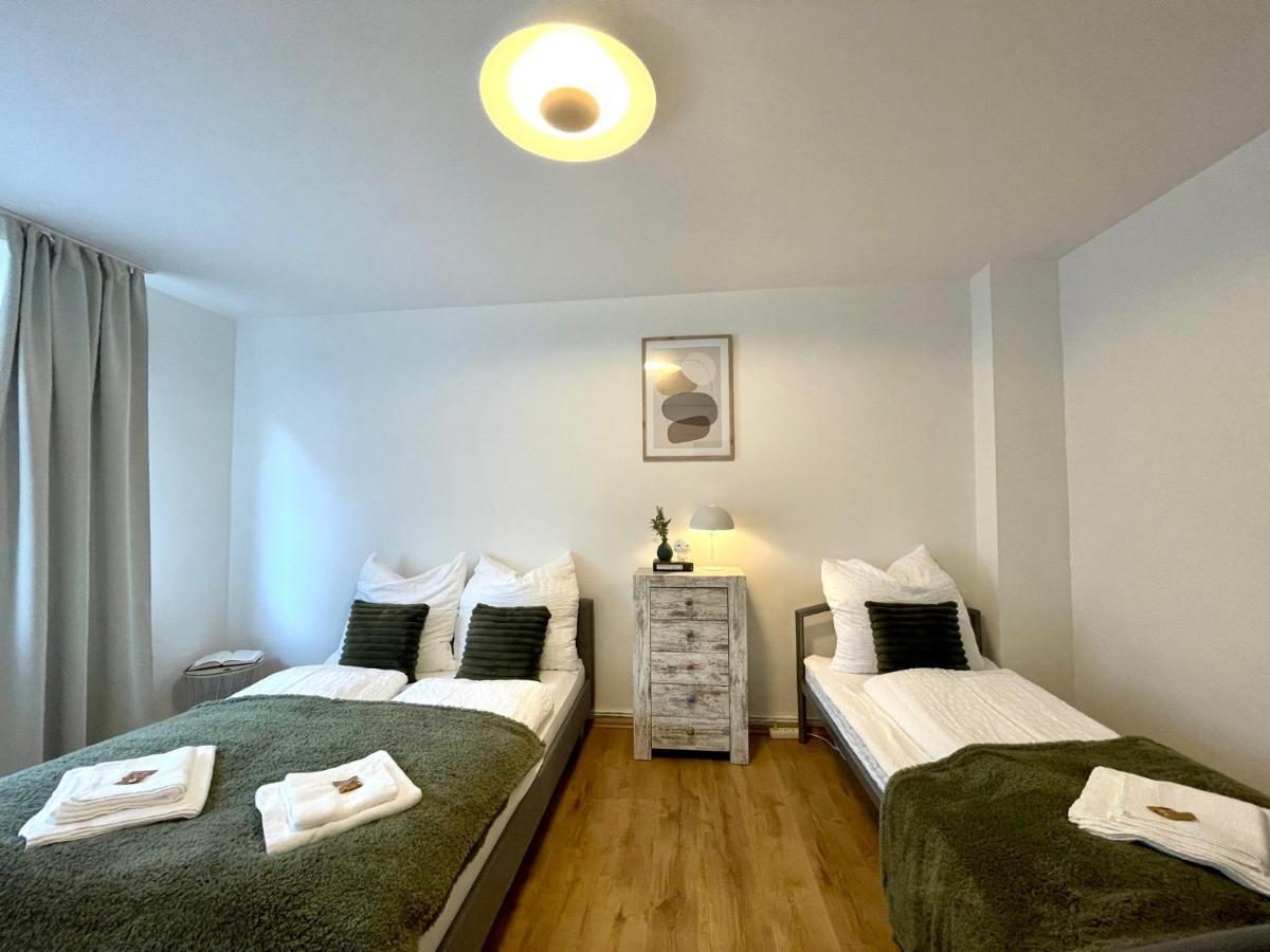 Downtown Apartment By Ninja Spaces - Kingsize-Bett, Kueche, Netflix, Terrasse Wuppertal Exterior photo