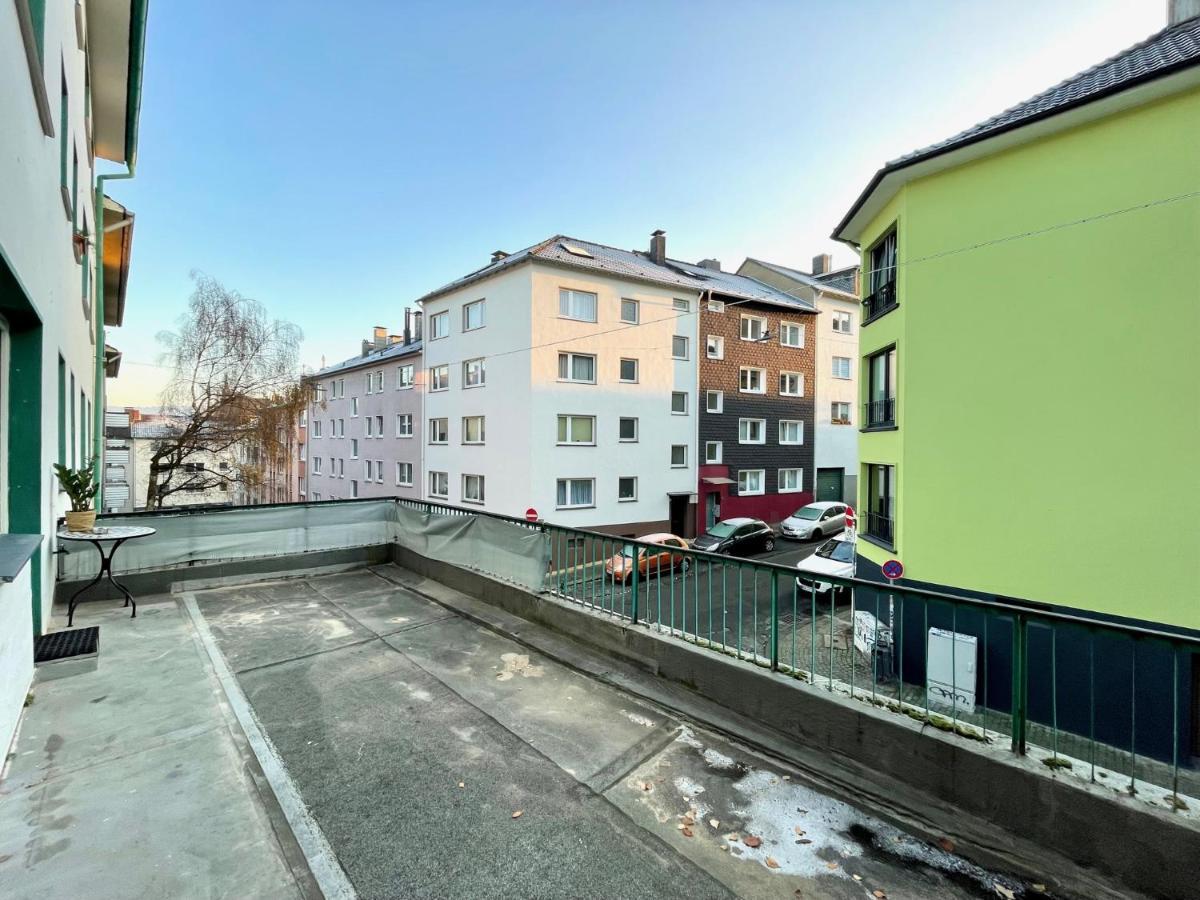 Downtown Apartment By Ninja Spaces - Kingsize-Bett, Kueche, Netflix, Terrasse Wuppertal Exterior photo